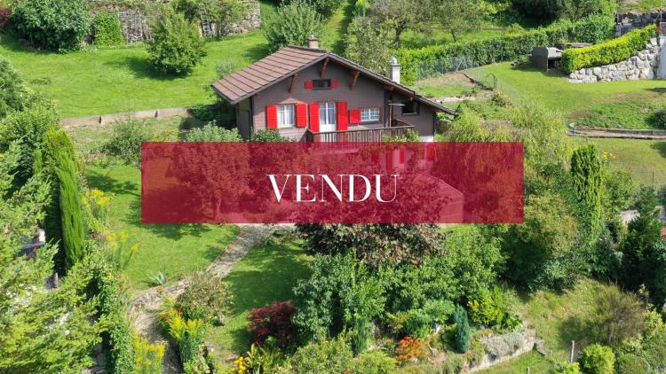 Charming villa–chalet surrounded by nature – To be renovated 