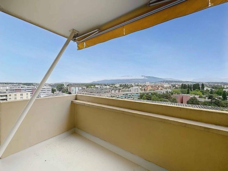 Exclusive listing: 5-room apartment on the 10th floor - CASATAX