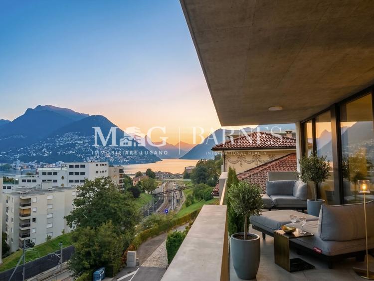 Paradise: Semi penthouse with lake view terrace - 2 Residence