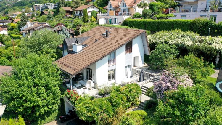 6.5 room detached villa with view of Lake Geneva