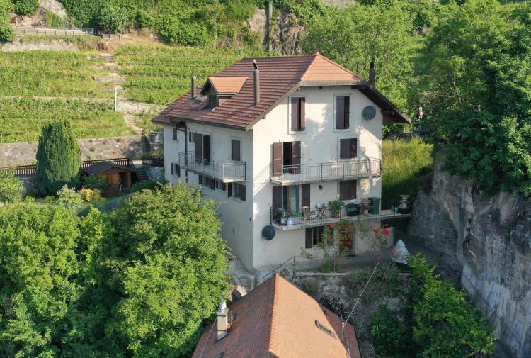 Unique! 10.5 room vineyard house in the heart of Lavaux