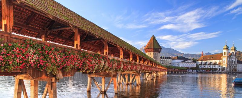 Buy a vacation home on the shores of Lake Lucerne