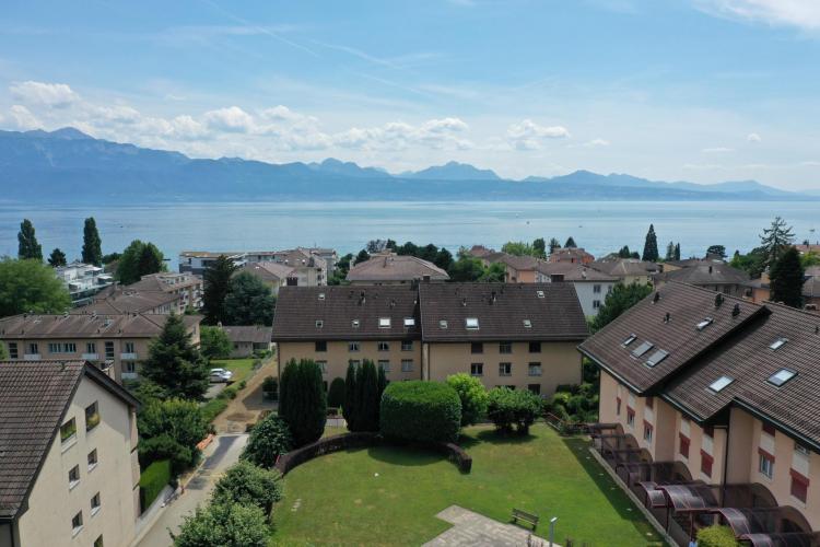 Pully-Sud: penthouse of more than 200 m² with a breathtaking view of the lake.