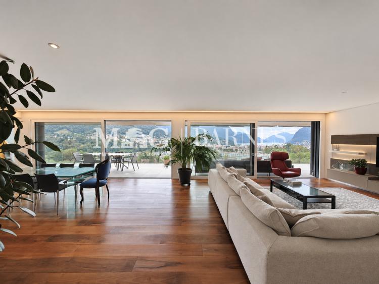 Lugano, Canobbio: Modern 4.5-bedroom penthouse with lake views and a l