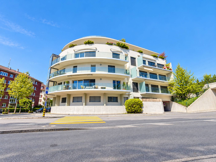 3.5 pièces de 98m2 proche de toutes les commodités 