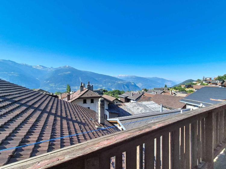 DUPLEX TO RENOVATE IN THE HEART OF CHERMIGNON-D'EN-HAUT