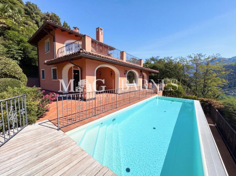 STYLISH VILLA with a spectacular view of Lake Lugano