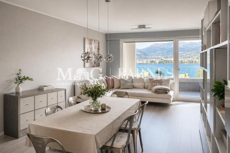 Lugano, Paradiso: 3.5-room renovated apartment with lake view