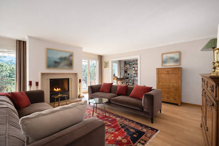 Fully renovated penthouse of 177 m2 