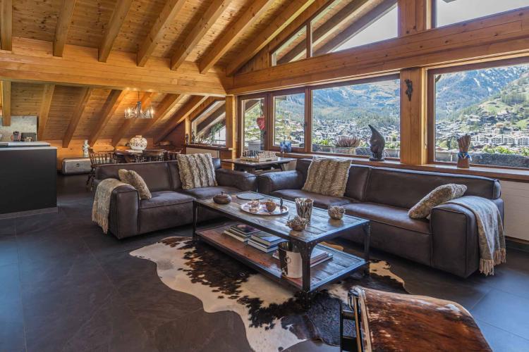 Exclusive penthouse in Zermatt with a unique view of the Matterhorn
