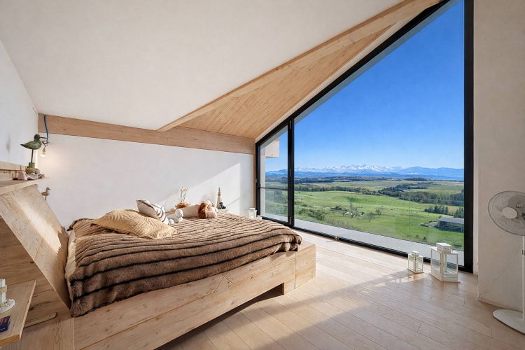 Architect-designed villa in the heart of the vineyards