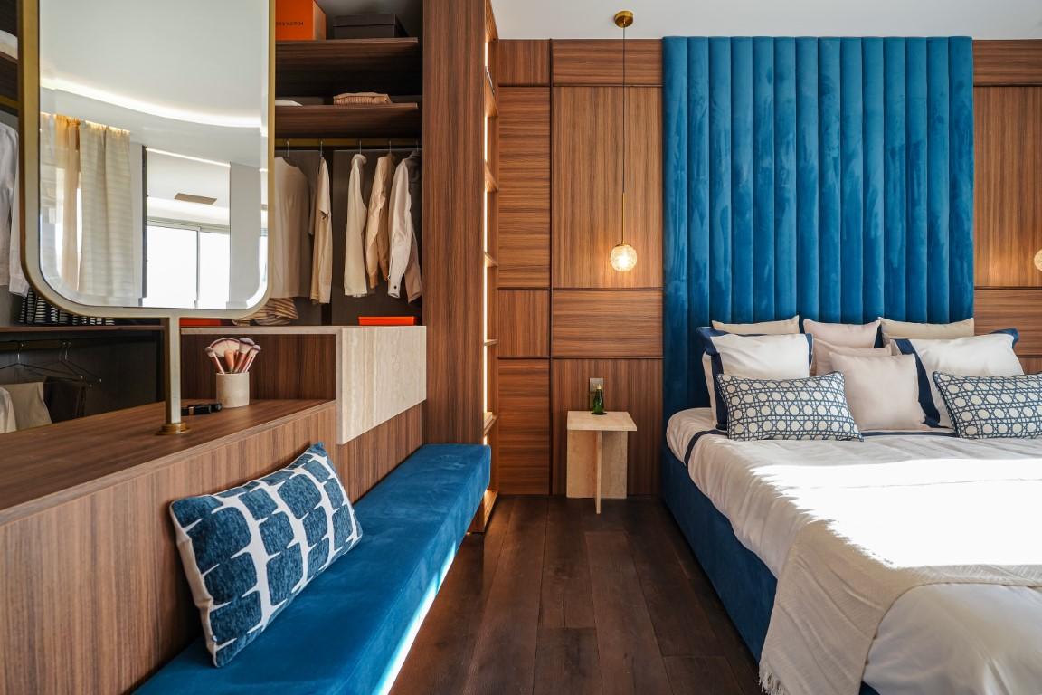 dWfIA_chambre_master_chateau_perigord_barnes_valeri_agency_monaco_moyen_.jpg