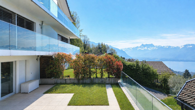 Belle villa familiale avec vue panoramique sur le lac et les Alpes