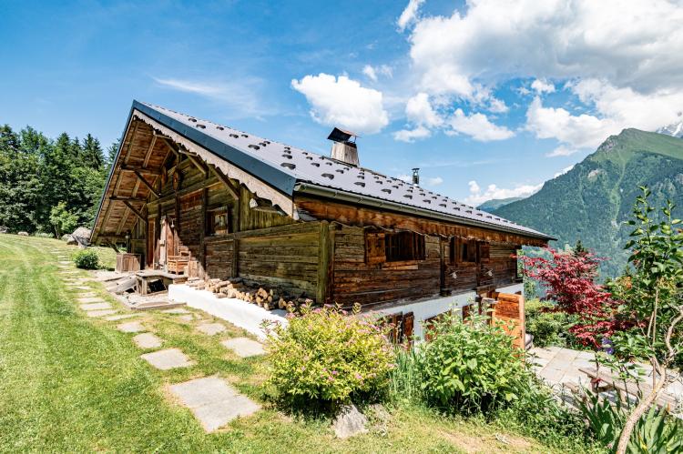 SAINT-NICOLAS-DE-VÉROCE - TRADITIONAL CHALET - PANORAMIC VIEW MONT-BLANC