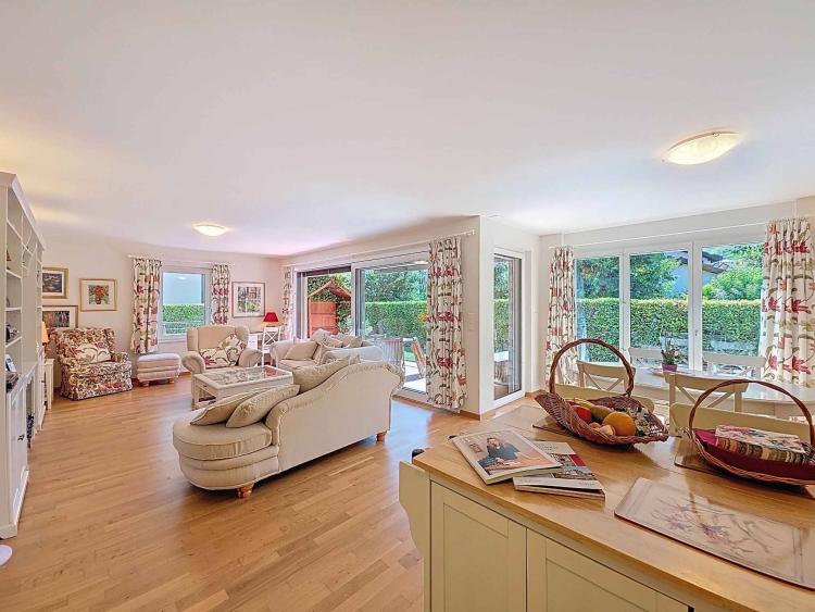 Exclusive – 4.5 room apartment on the ground floor