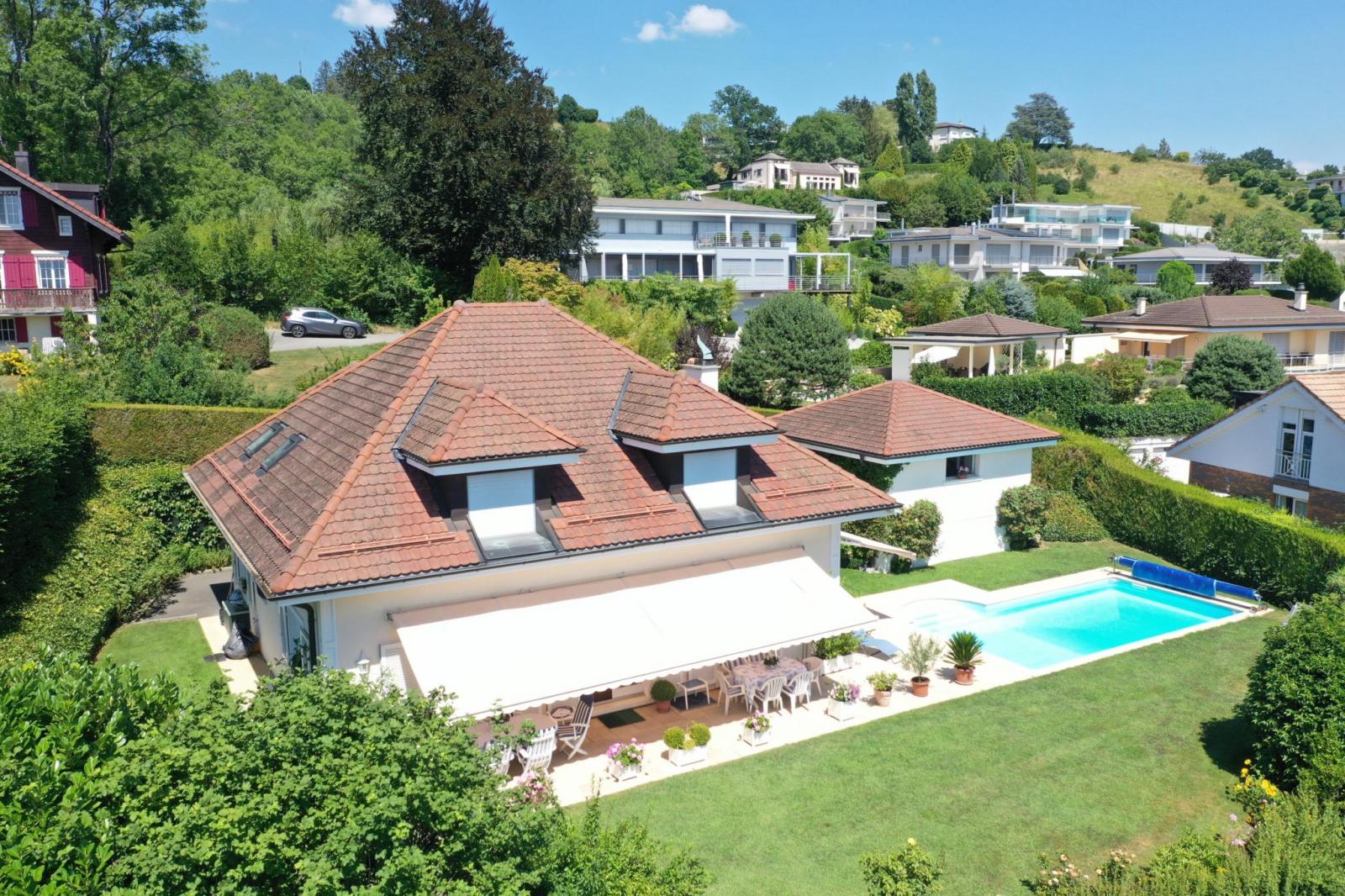 RARE FOR SALE | Sublime detached villa with swimming pool 