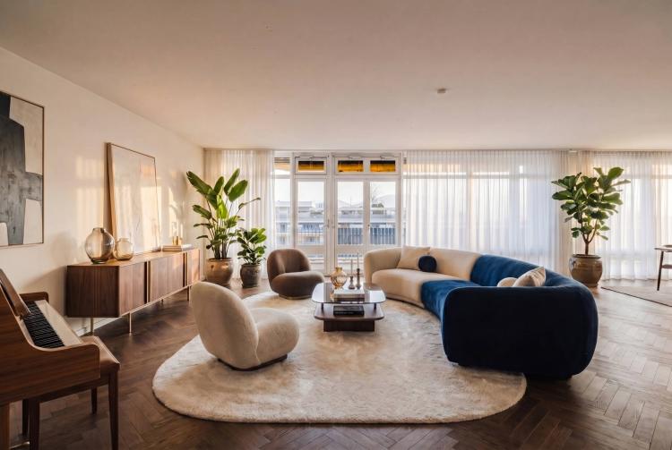Budé- Vaste appartement de 7 pièces au dernier étage 