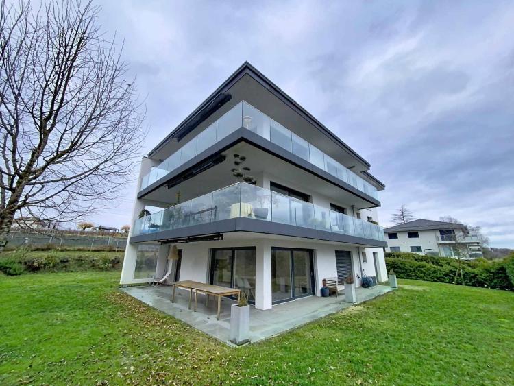 Contemporary elegance with private garden in Saint-Prex