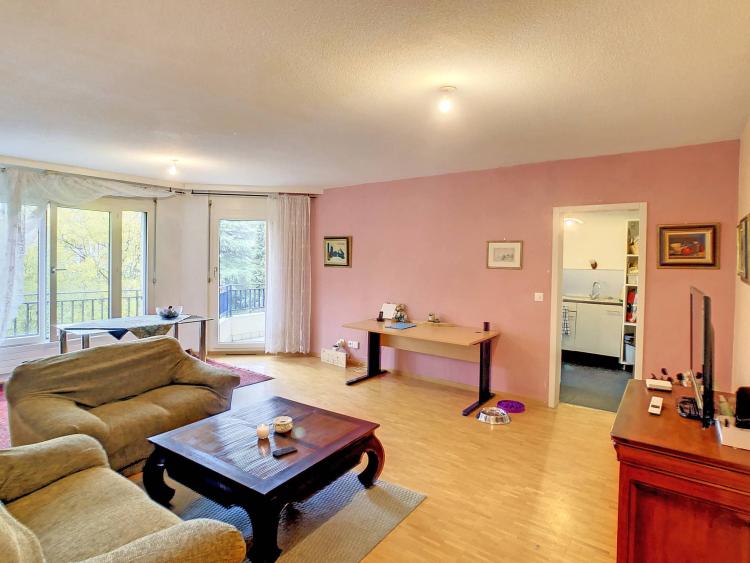 EXCLUSIVE! Lovely 5-room apartment in absolute calm