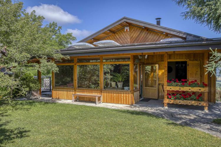 LA ROCHE-SUR-FORON – A Private Alpine Retreat Surrounded by Unspoiled Nature