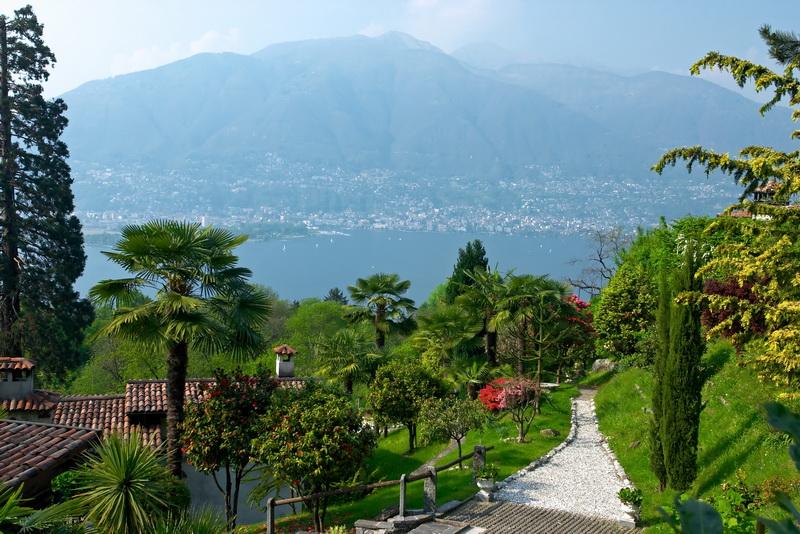 Buy an apartment in Muralto