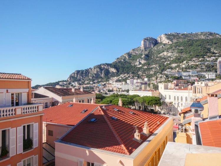 Monaco-Ville - Triplex with Terrace - No Legal Restrictions