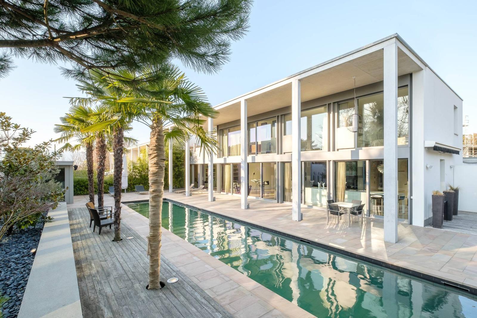 Stunning contemporary villa