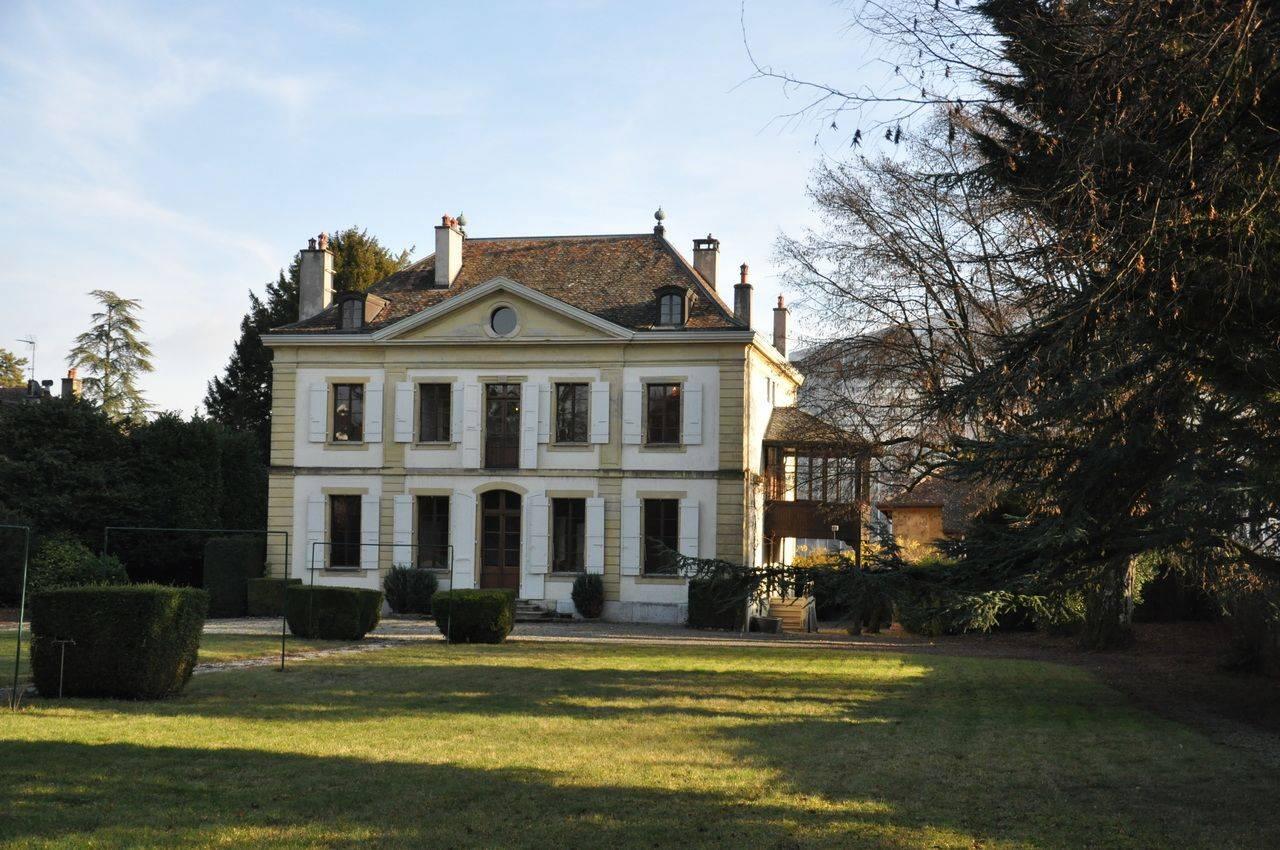 SUMPTUOUS MANSION