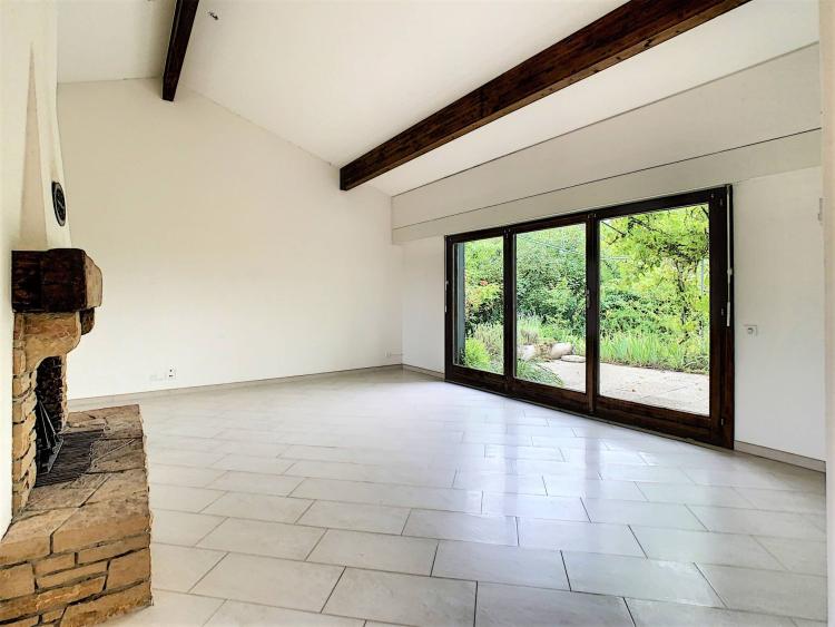 Small semi-detached house in co-ownership (PPE)