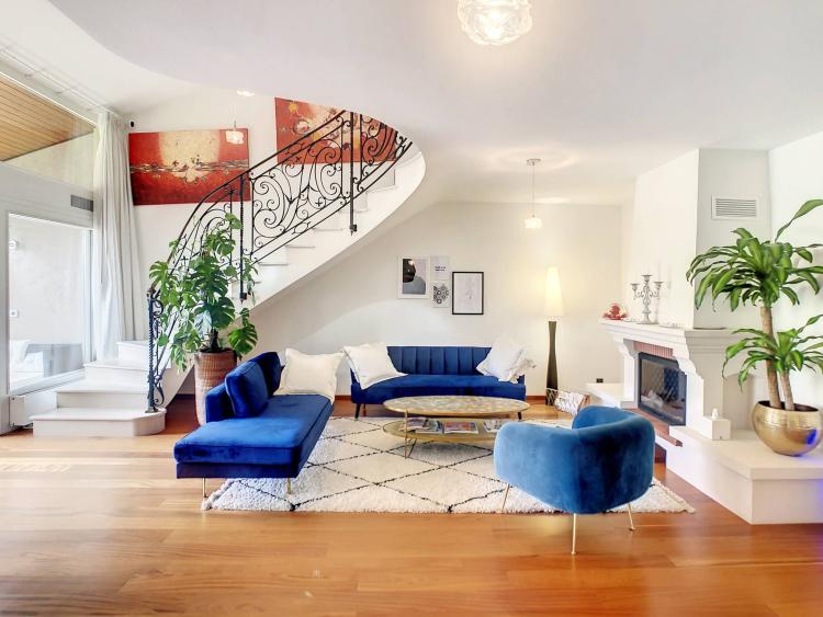 Beautiful duplex in the attic, completely renovated