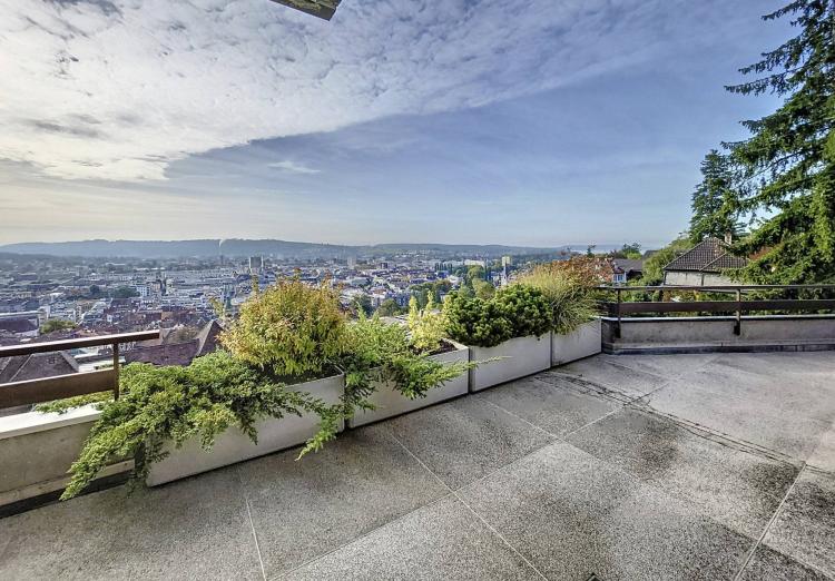 11-room penthouse in the heights of Bienne