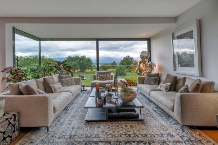 EXCLUSIVE - Magnificent 5 bedroom duplex with terraces and gardens
