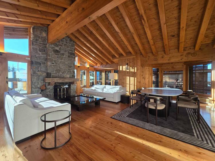 EXCEPTIONAL PENTHOUSE, Ski-in/Ski-out, ~260 m², 3 bedrooms