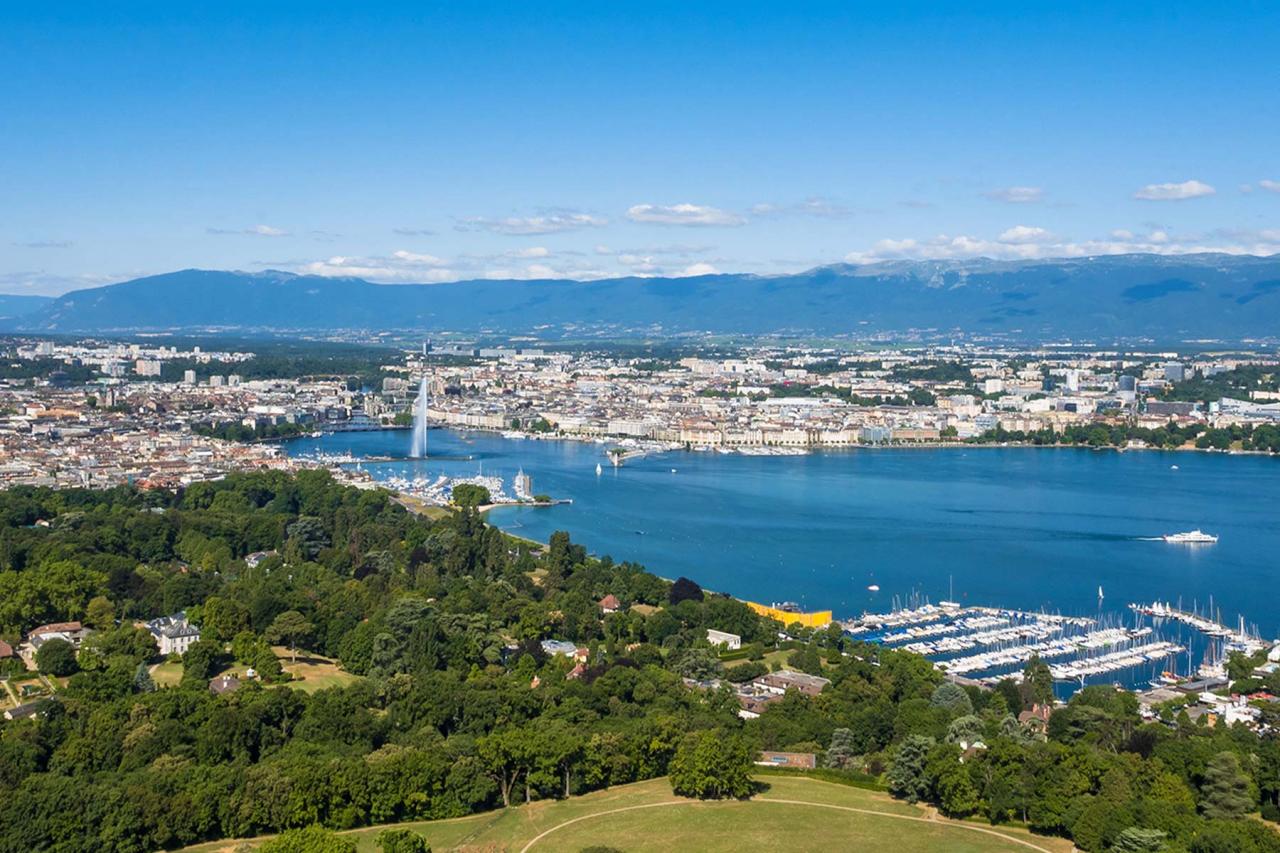 Along the shores of Lake Geneva