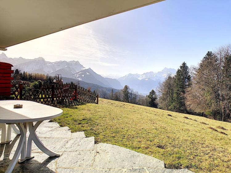 3.5 room apartment with breathtaking view of the Dents-du-Midi