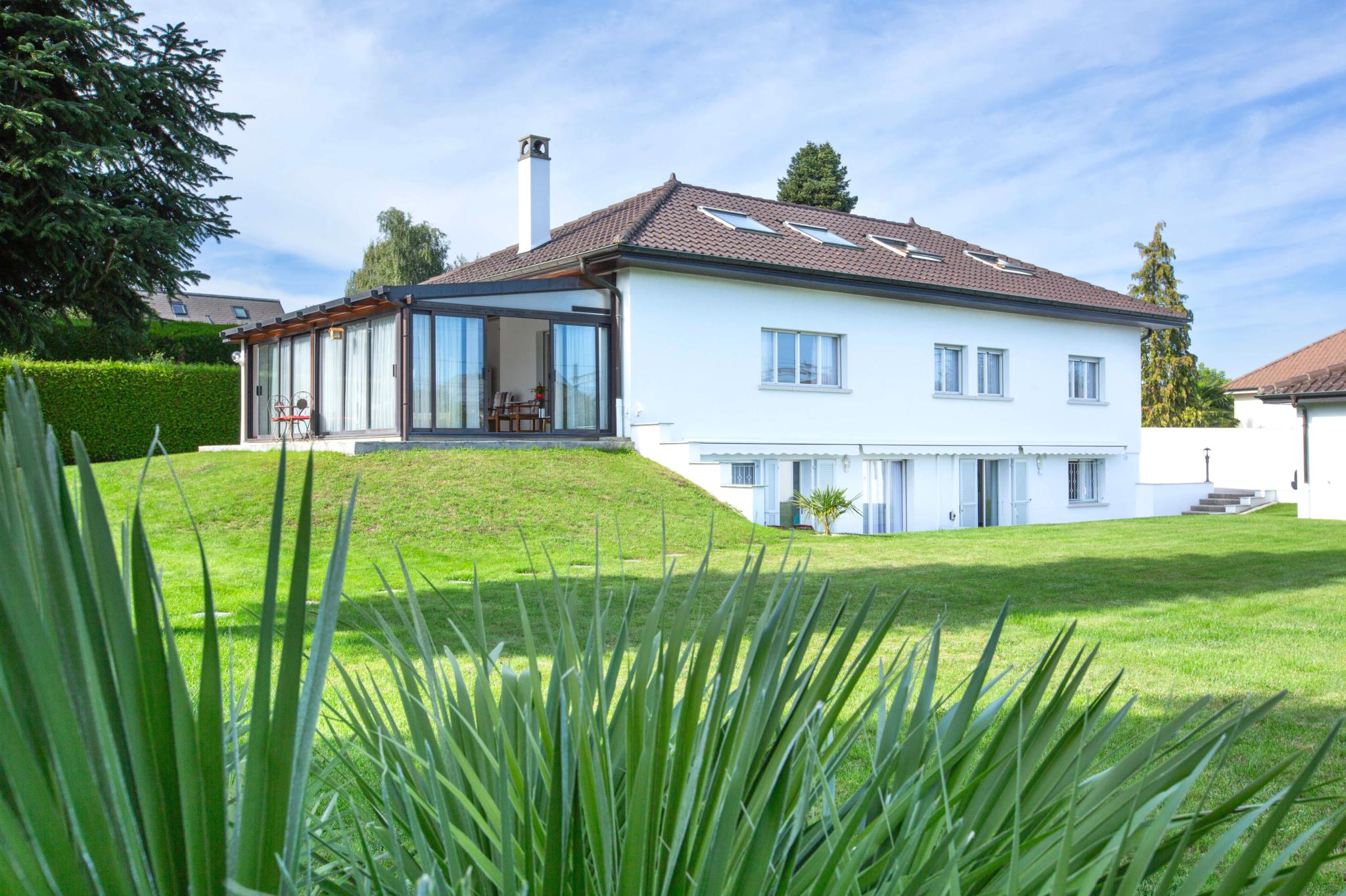 House/Villa For sale Coppet Lovely family or twofamily...