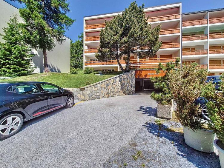 SOLE AGENT - 3.5-ROOM APARTMENT