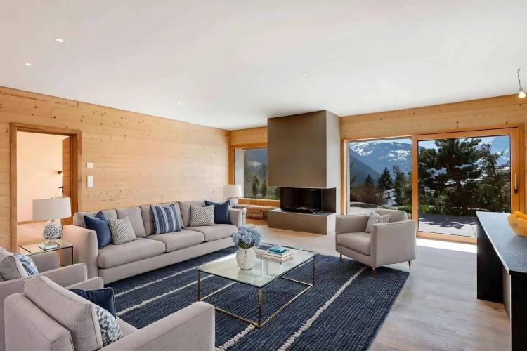 Exceptional Chalet with Panoramic Views of the Dents du Midi