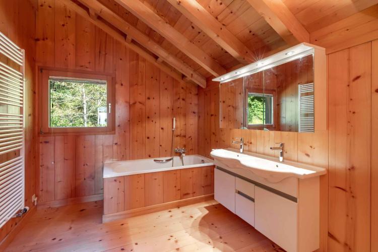 QLSHs_kaban-bien-6094033.jpg
