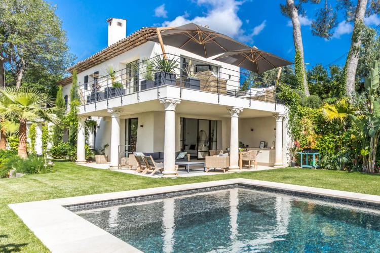 Le Cannet - Superb Renovated Charming Villa