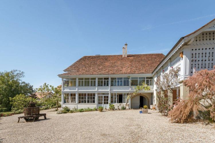 Superb manor house in the heart of the vineyards of Northern Vaud