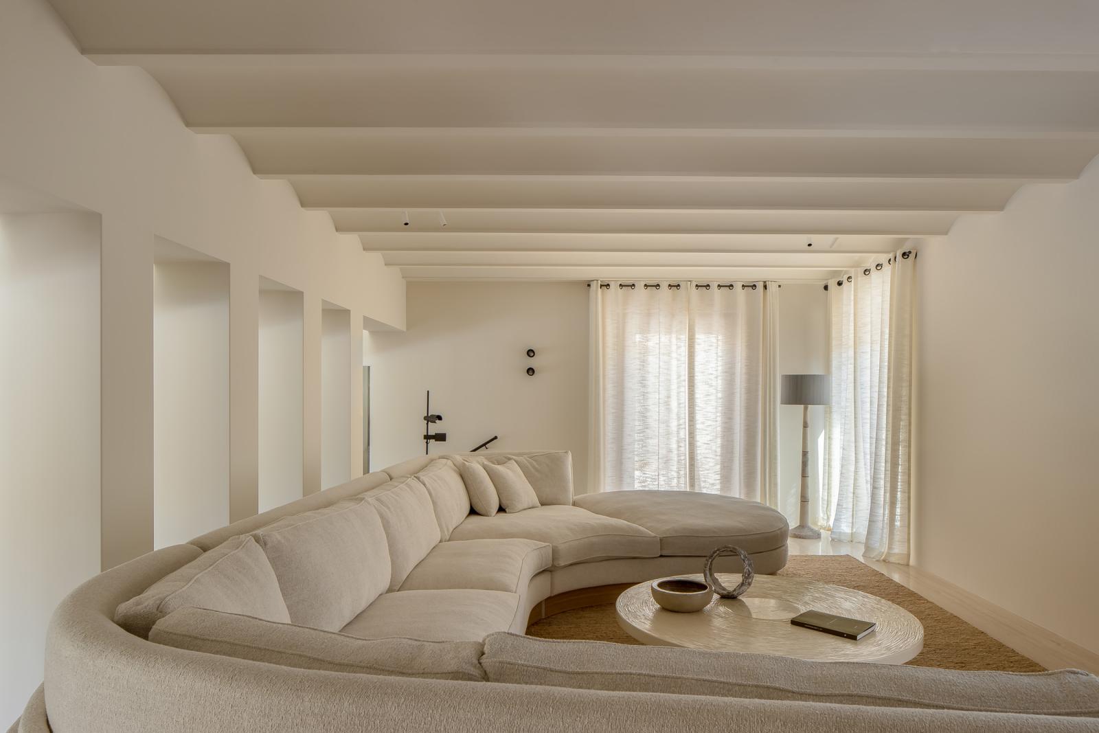 rrvLF_luxury-ibiza-villa-for-sale-can-brute-cala-mastella-_1_.jpg