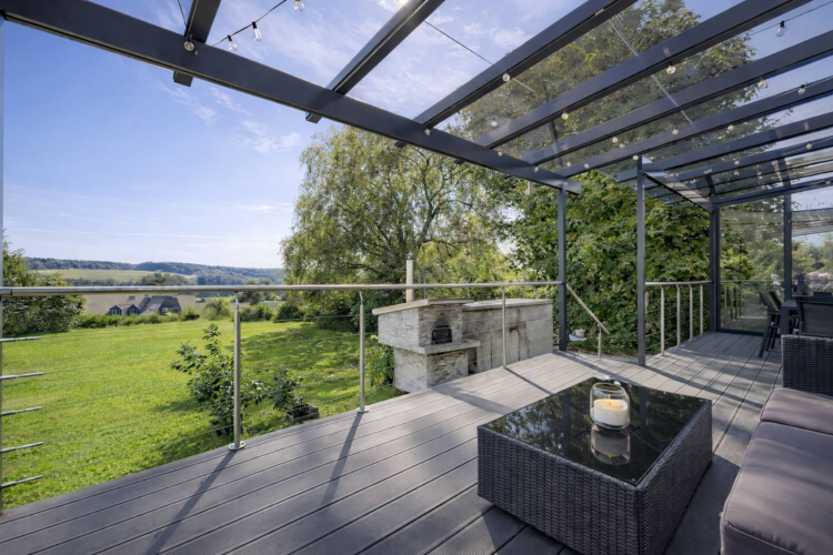 Renovated bourgeois house in a rural setting