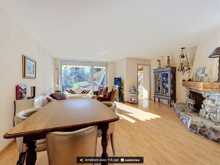 Very beautiful 4.5-room apartment in prime central location with magnificent rooftop