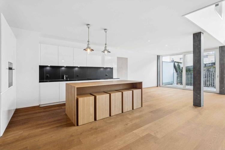 Contemporary penthouse at the gates of Neuchâtel city centre