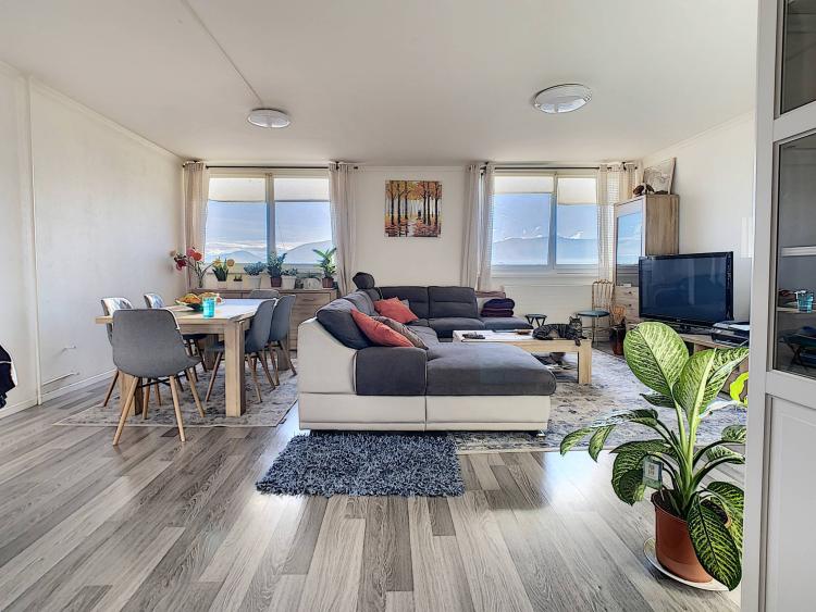 FOR INVESTOR: 5-room apartment with breathtaking view