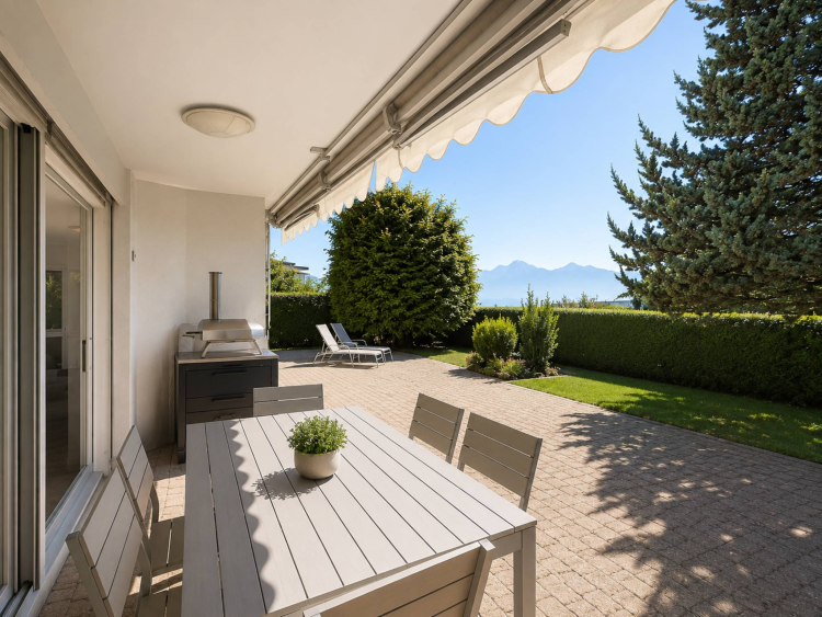 Ground floor apartment of over 145 m2