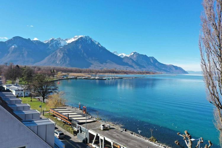 Exclusive! 4.5-room penthouse with a large terrace and breathtaking lake views