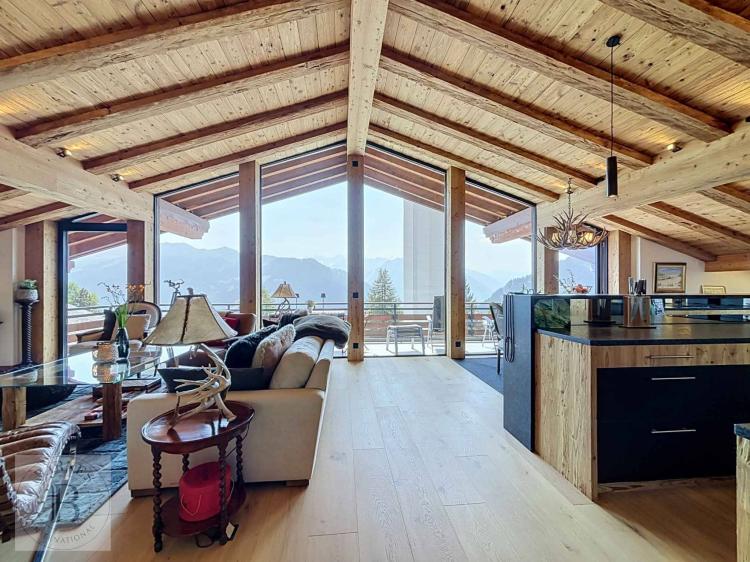 Exclusive Seasonal Apartment a Few Steps from the Heart of Verbier