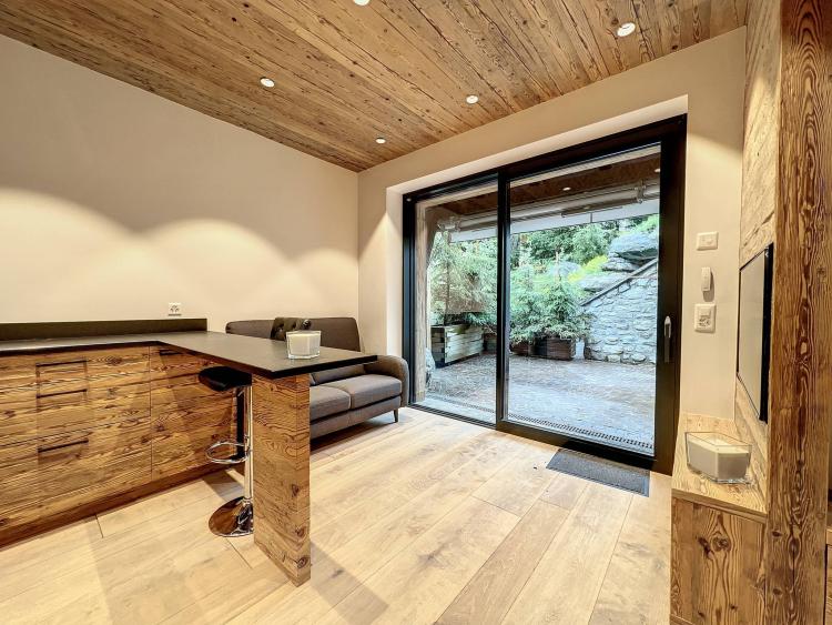 Available for Year-Round Rental – Ski-in/Ski-out!
